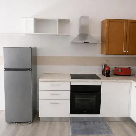 L&r House Osini